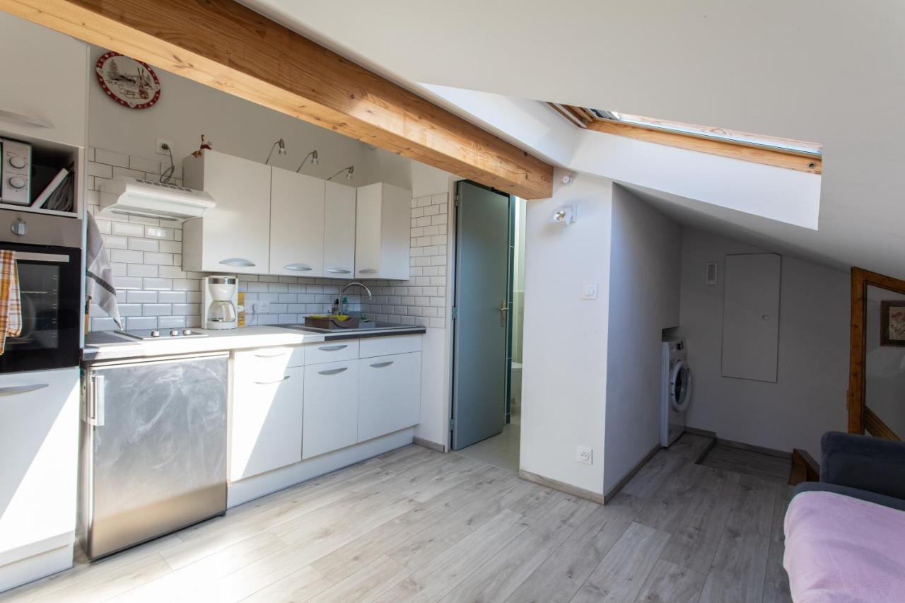 Le Coq Charmant Petit Studio En Centre Ville D'Embrun Εξωτερικό φωτογραφία
